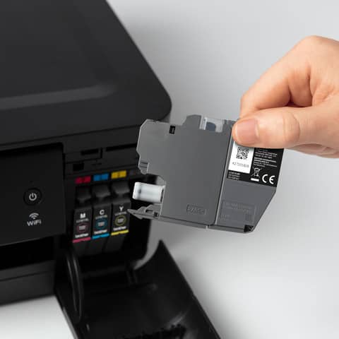 Cartuccia ink Brother nero  LC421XLBK